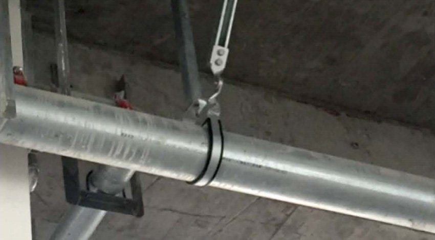 Anti-Vibration Support Hanger - Single Tube Lateral Support